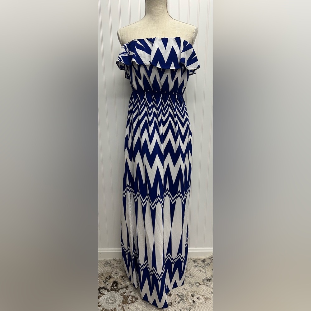 Peach Love California Blue Chevron Print Strapless Ruffle Maxi Dress‎ Sz M
